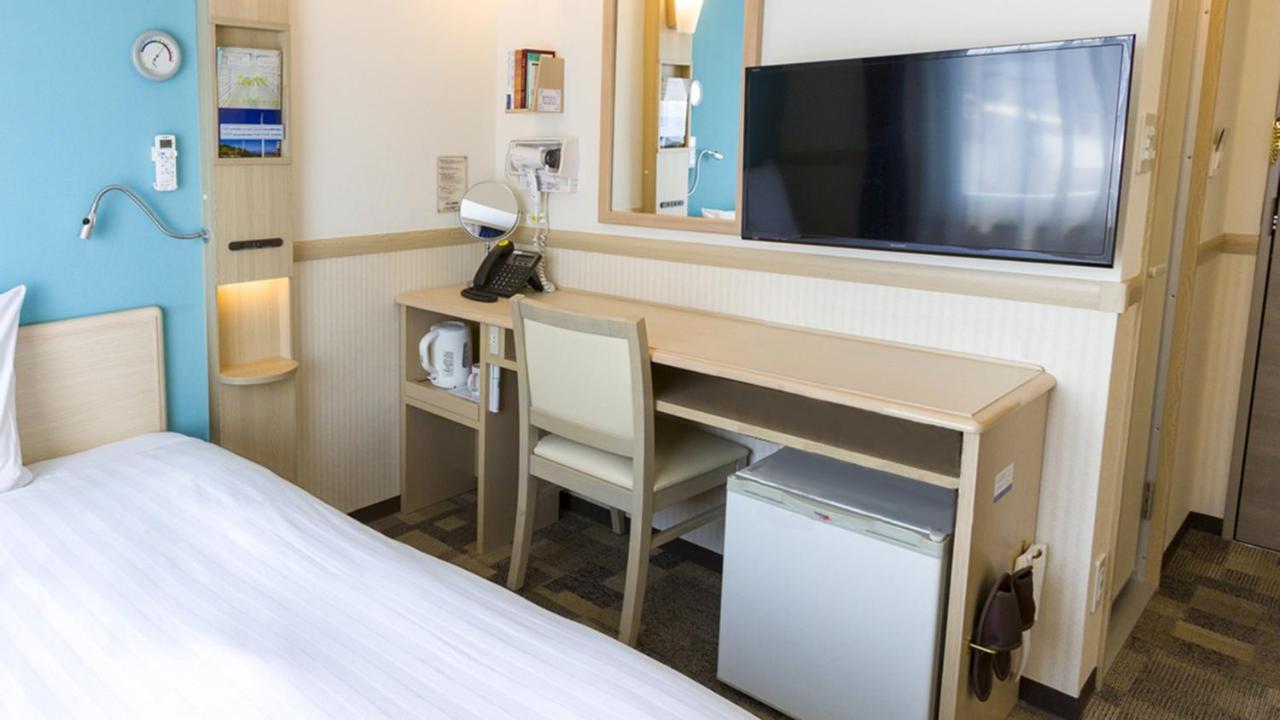 Toyoko Inn Utsunomiya Ekimae No 2 Buitenkant foto